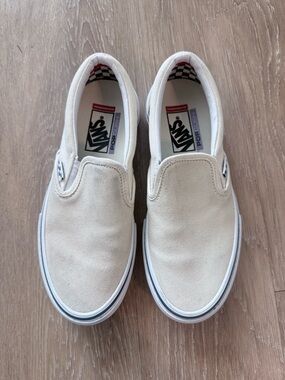 Vans Skate Slip-On Suede in Marsmallow